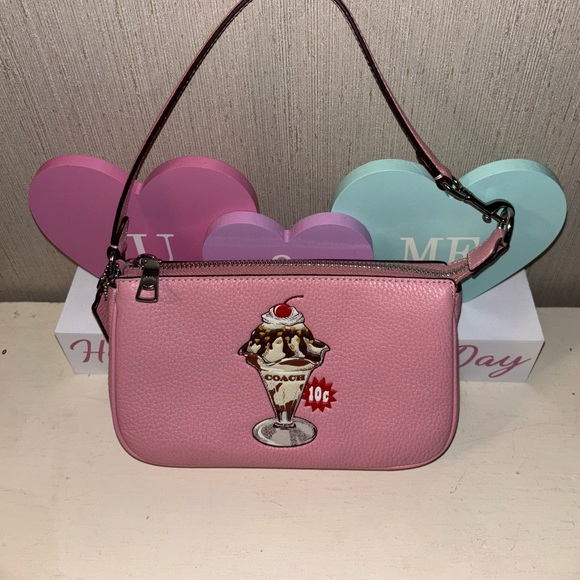 Coach Nolita 19 ice cream π¦π - Picture 7 of 14